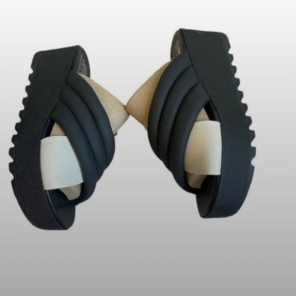 Rare Sorel Womens Cameron Platfom Puff Mule Black & White - Picture 3 of 9